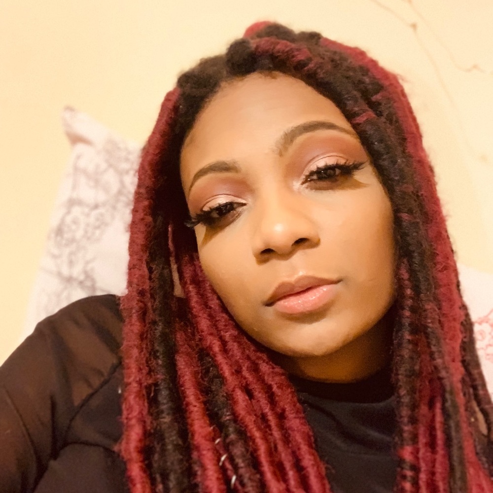 Meet your Posher, Makiah